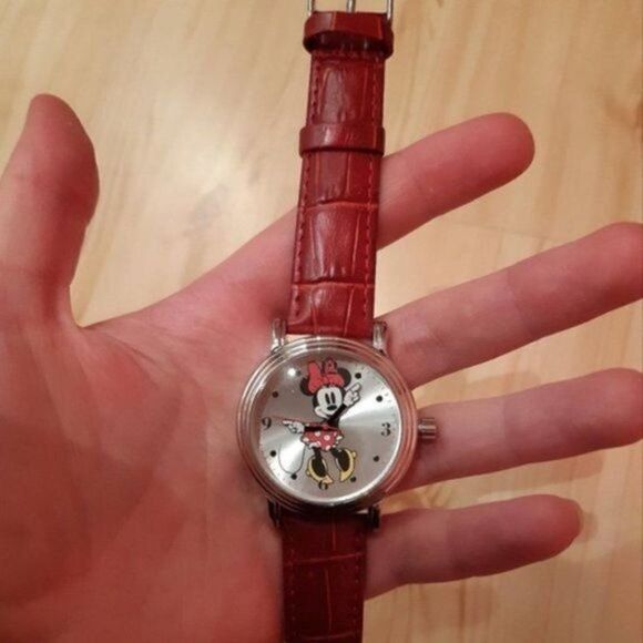 Women's Disney Minnie Mouse Red Faux Leather Buckle Watch - Picture 12 of 12